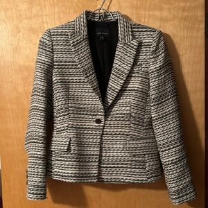 Judith & Charles Blazer - Size 8